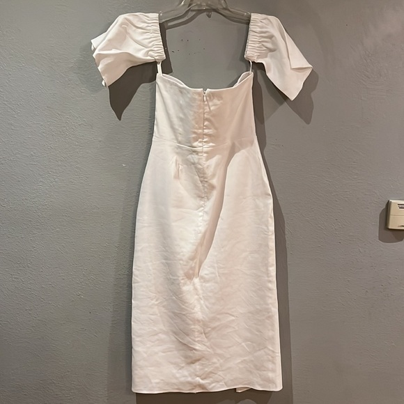 Isabel Marant Stony Off-the-Shoulder Column Dress in White - Picture 6 of 17